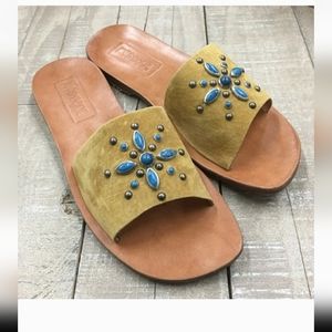 Mystique Boutique Tan Studded Leather Sandals sz 6